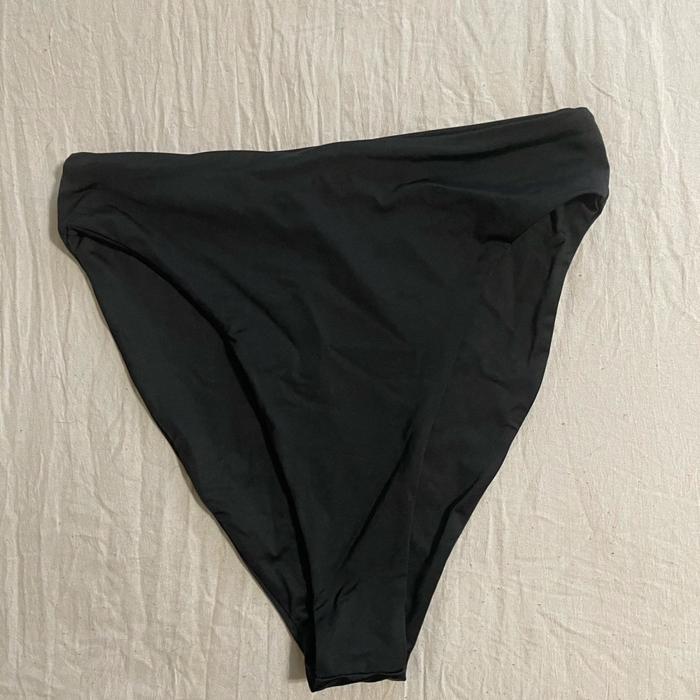 437 Aubrey II bottoms
